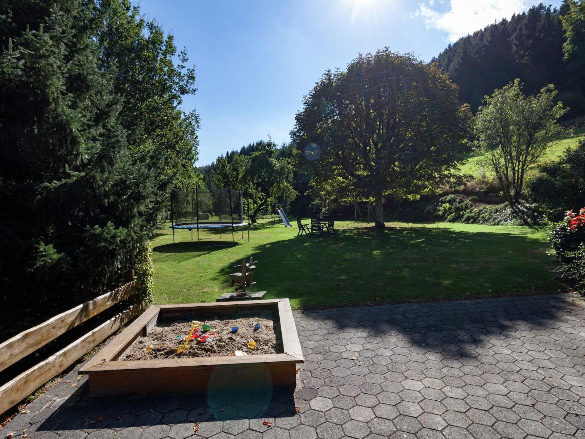 Modern Apartment In Sauerland With Balcony Schmallenberg Exteriör bild