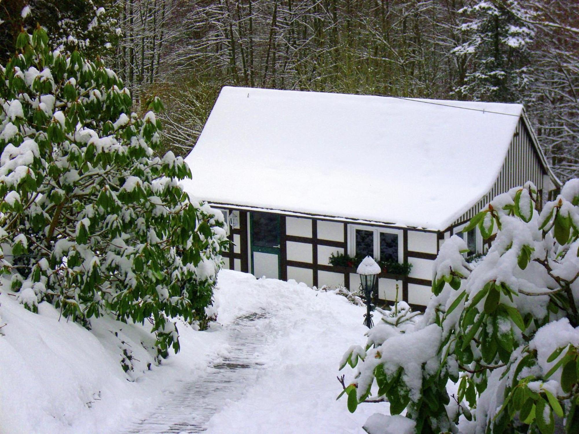 Modern Apartment In Sauerland With Balcony Schmallenberg Exteriör bild