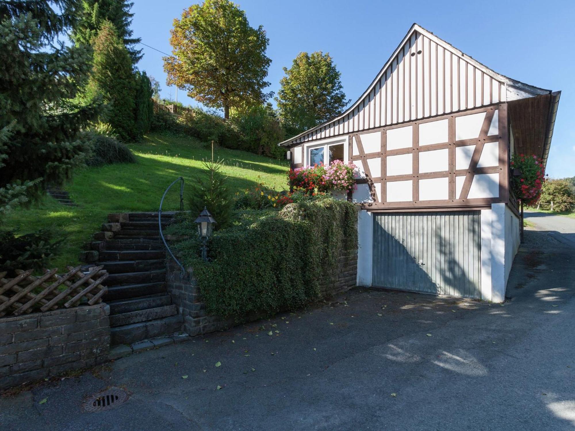 Modern Apartment In Sauerland With Balcony Schmallenberg Exteriör bild